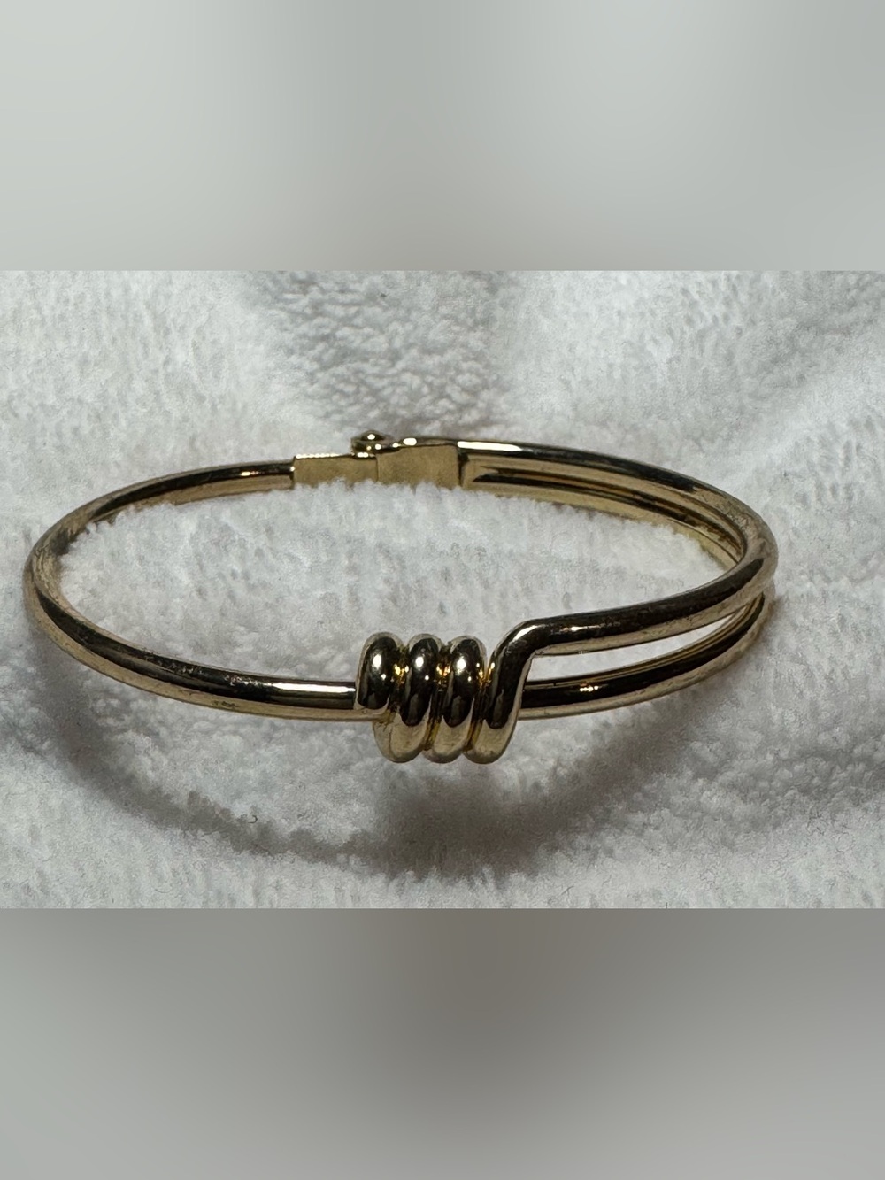 Gold-tone Simple Wire Wrap Hinged Bangle Bracelet